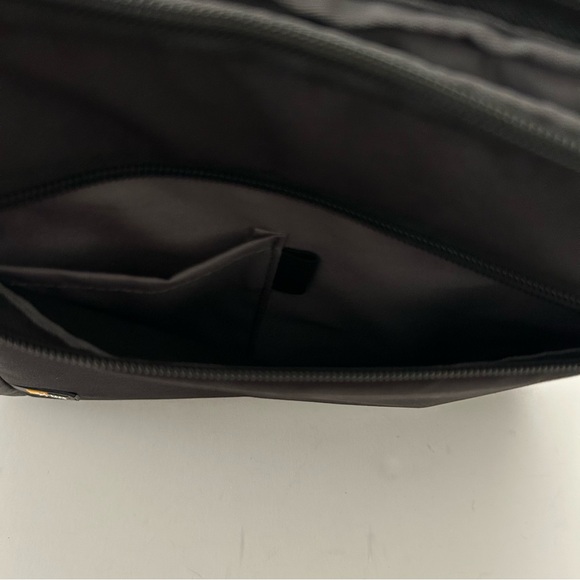 Case Logic Intrata Black small Laptop iPad tablet shoulder bag travel case - Picture 9 of 9